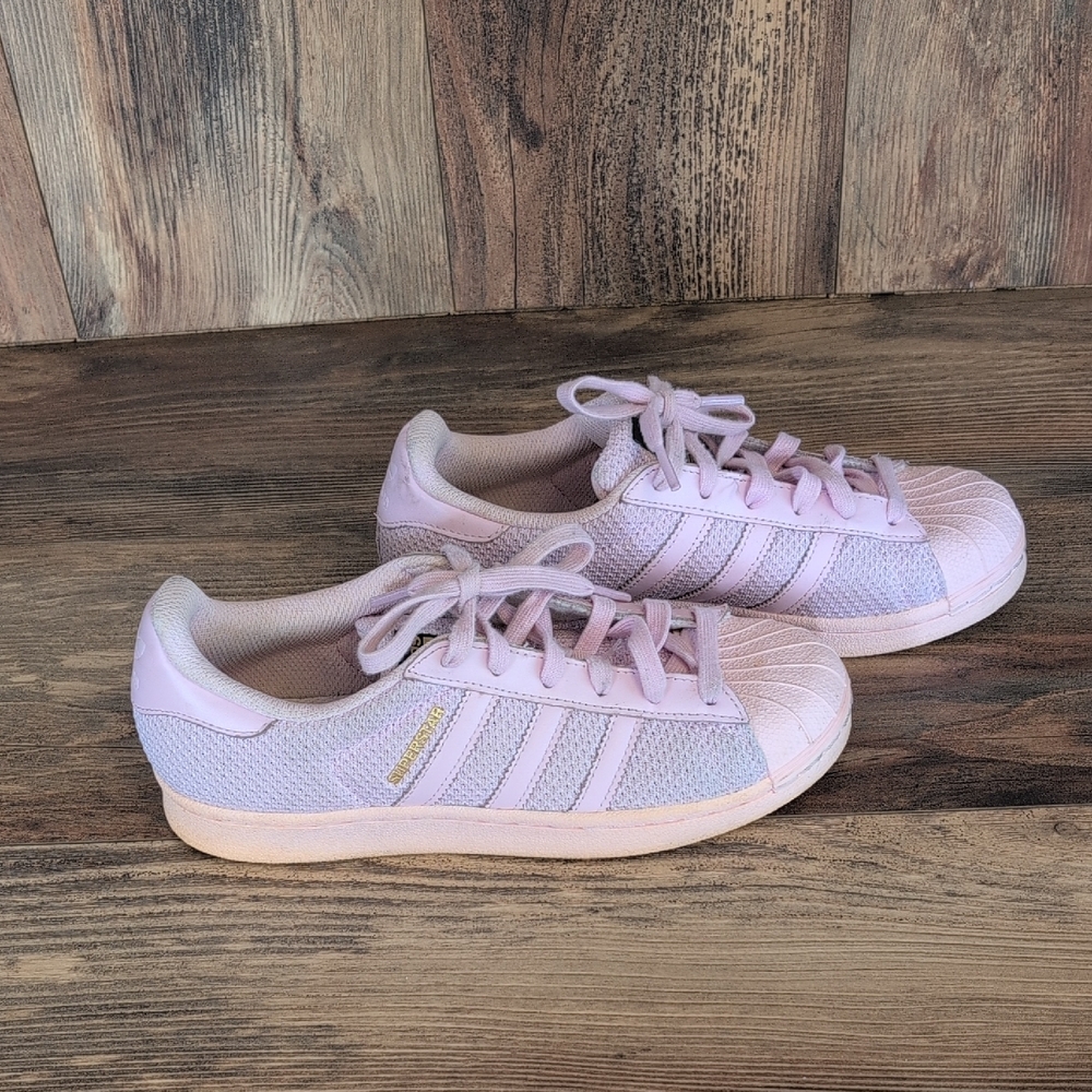 Adidas Women's S76623 Pink Superstar J Athletic Sneakers 5    M367